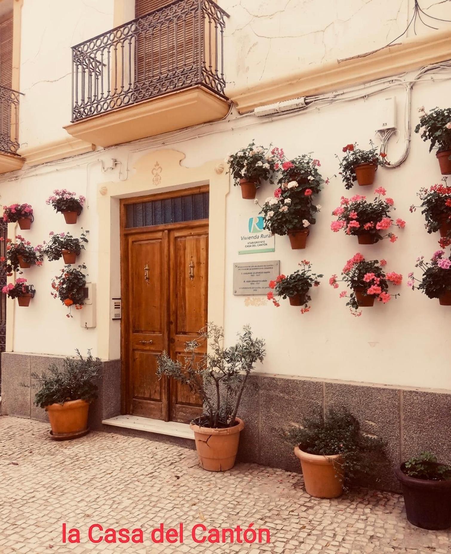 El Canton Apartment